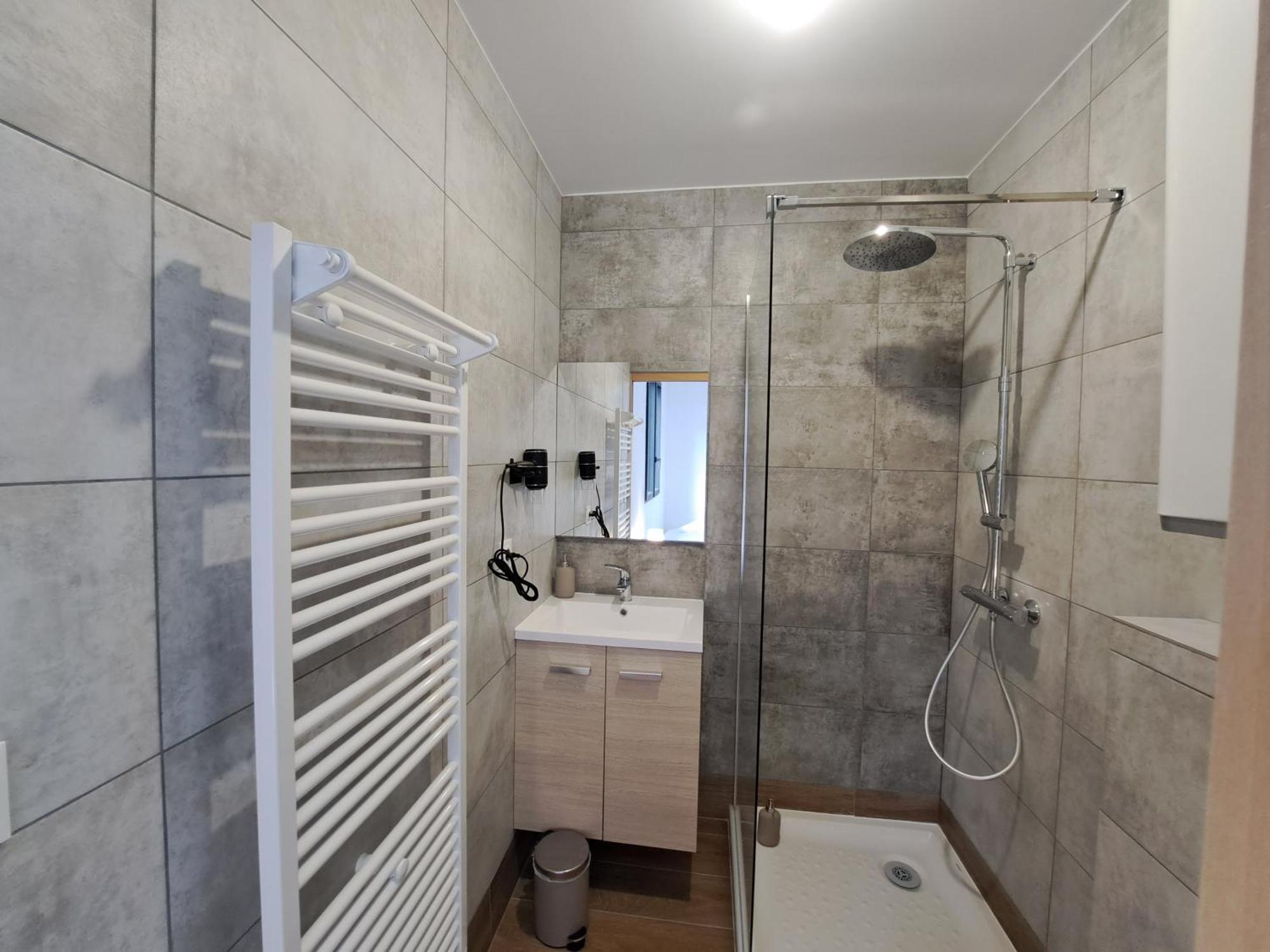 Abu Dhabi, Magnifique Maison Appartement Reims
