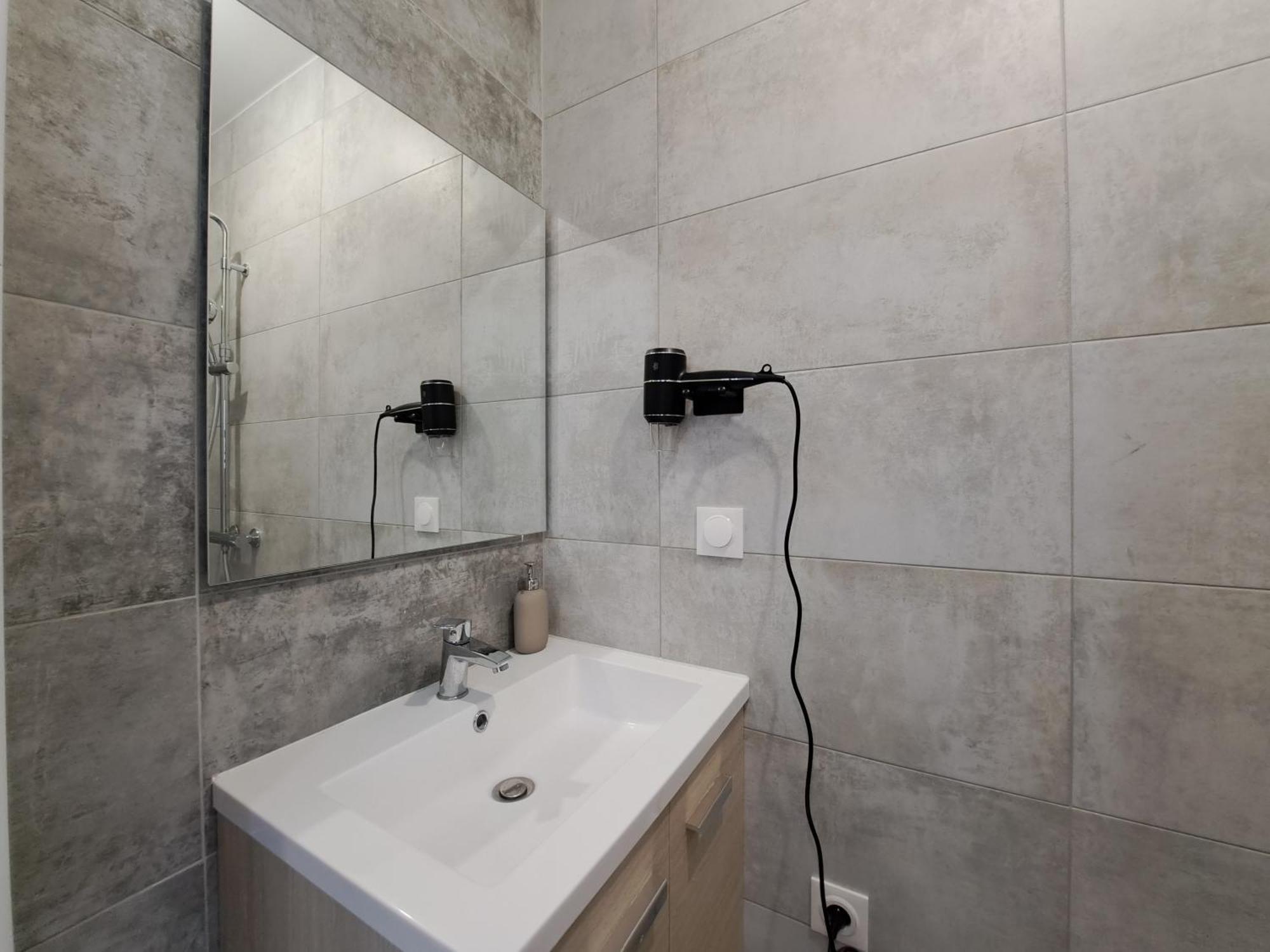 Abu Dhabi, Magnifique Maison Appartement Reims